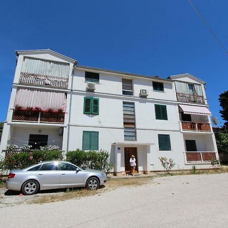 Apartments Paris Rovinj Bagian luar foto