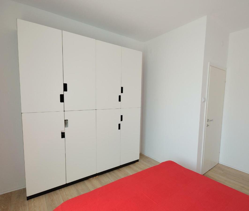Apartments Paris Rovinj Bagian luar foto