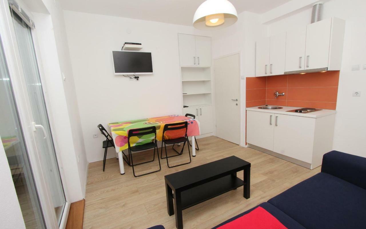 Apartments Paris Rovinj Bagian luar foto